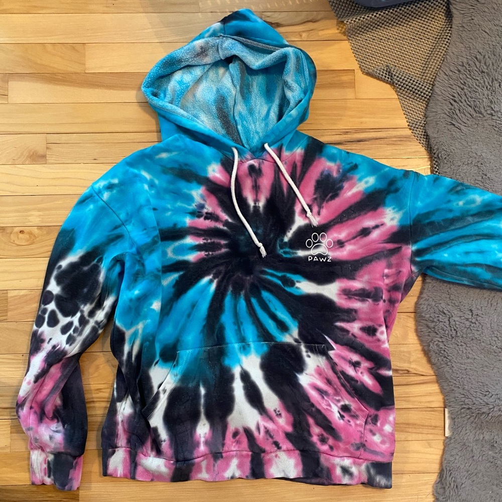 🎆🌌Pawz tye dye hoodie 🎆🌌